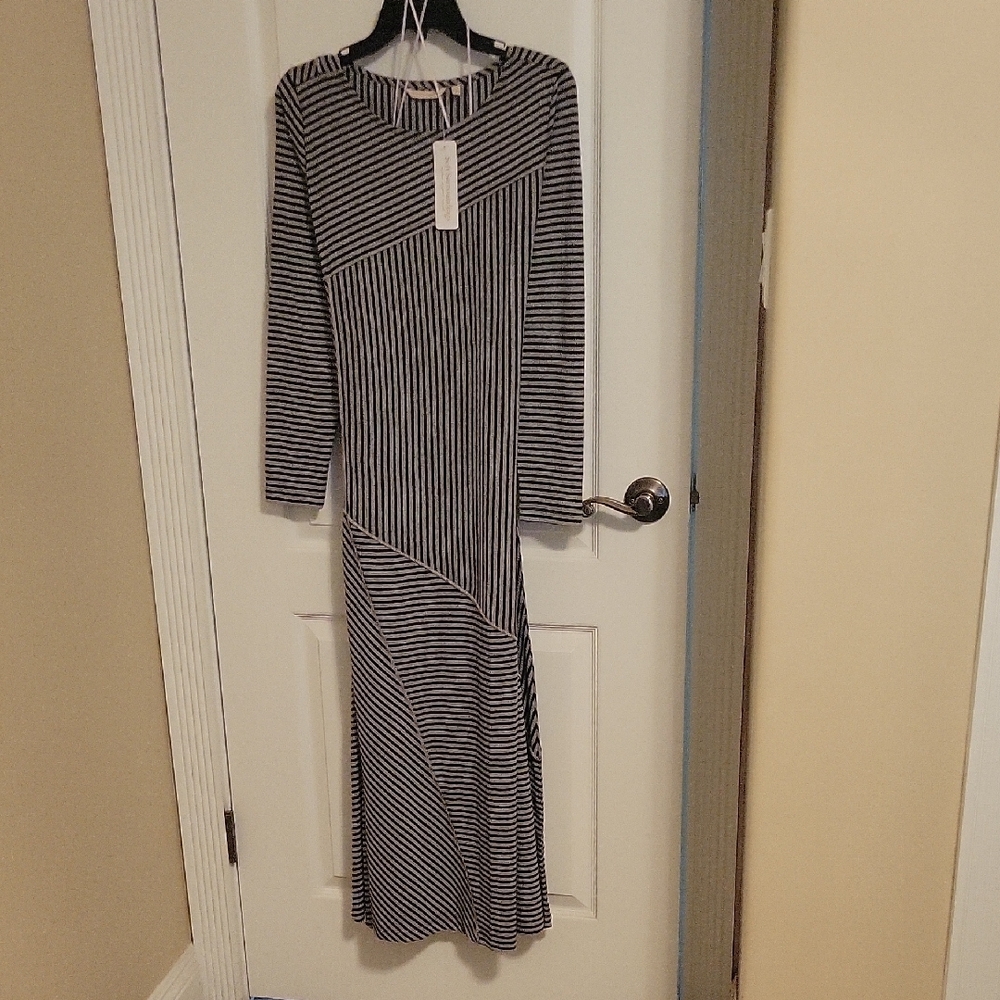 Soft Surroundings Gray Ribbed Sheath Dress